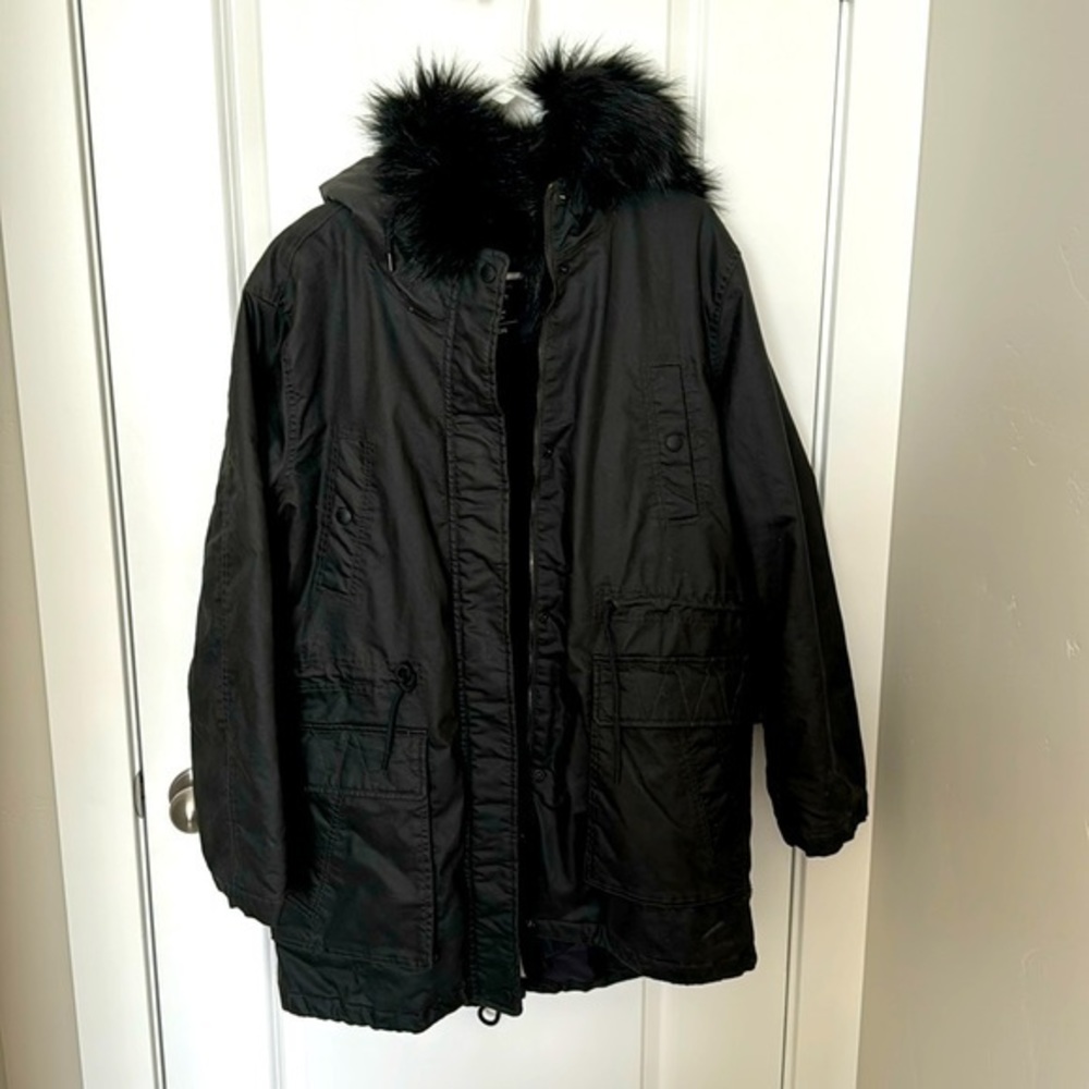 American Eagle Outfitters Faux Fur Jacket. Black XL